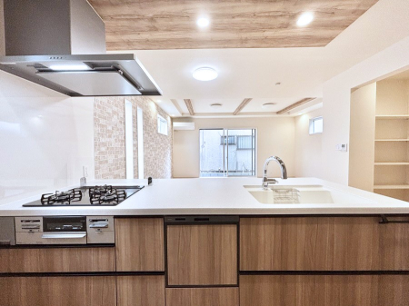 �L�b�`�� �������������I�ɁA�y�����I�V�X�e���L�b�`��  