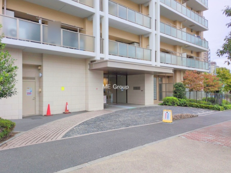 �G���g�����X -