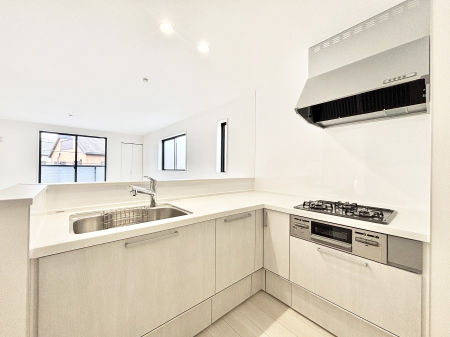 �L�b�`�� �������������I�ɁA�y�����I�V�X�e���L�b�`��  