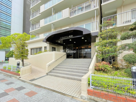 �G���g�����X -