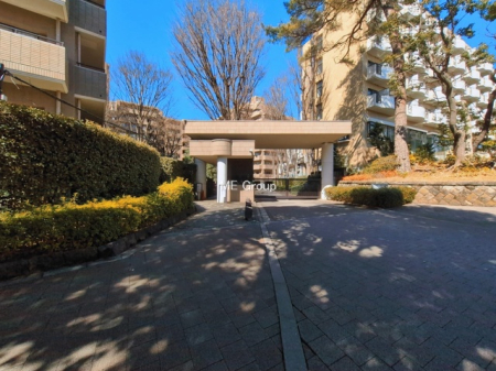 �G���g�����X -