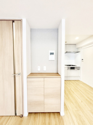 ���̑����� ���r���O�̃J�E���^�[�����[�X�y�[�X