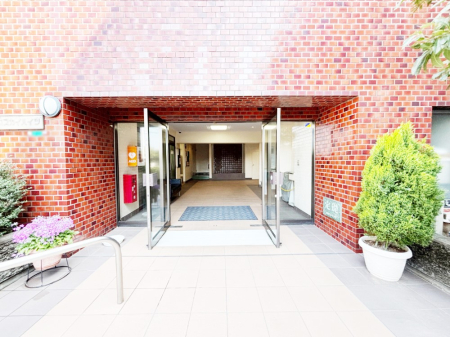 �G���g�����X �������������͋C�̃G���g�����X