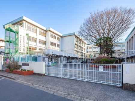 ���ӊ� ���w�Z 560m ���n�旧�֒��w�Z