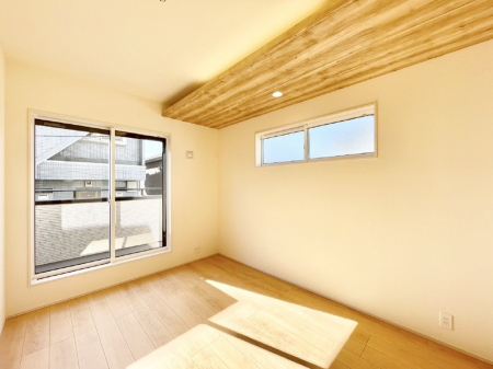 ���̑����� ���邢�o���R�j�[�T�C�h�ɗm����ݒu�B�ڊo�߂̗ǂ��Q���ɁB