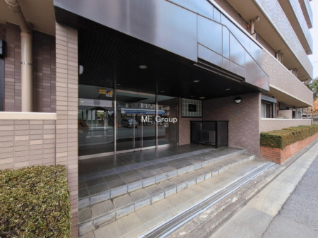 �G���g�����X -