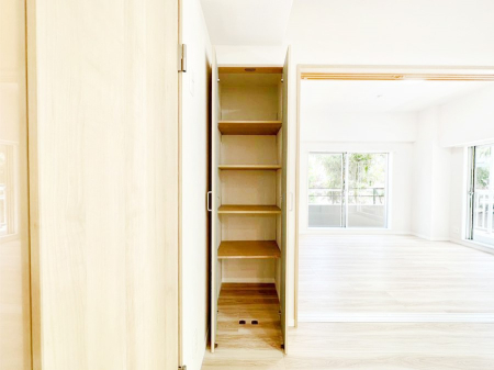 ���[ ������ꂪ���ȉƑ����L�̏�������p�i�Ȃǂ������Ղ���[�ł��郊�r���O���[�I  