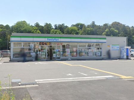 ���ӊ� �R���r�j 400m �t�@�~���[�}�[�g�߃����w���X