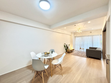 ���r���O �傫�ȑ����炽���Ղ�̗z���ƕ����������郊�r���O