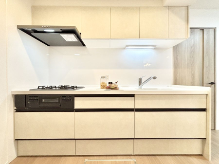 �L�b�`�� �������̂������ŉƑ��̏Ί炪�L����܂��I