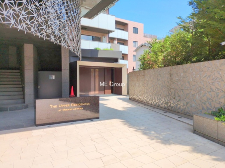 �G���g�����X -