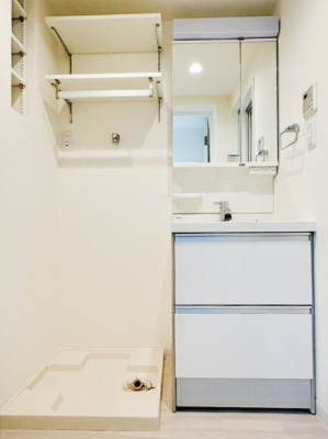 ���ʑ�E���ʏ� ������������ʉ��ώ��Œ��̐g�x�x�����K  