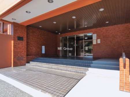 �G���g�����X -