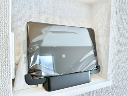 ���̑����� �i�X�^�̃C���^�[�z���ł́A�ʏ�̗��q�p�ɉ����A��z�ƎҌ����̐�p�{�^����݂���2�{�^�����C���^�[�z���ł��B