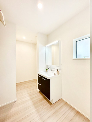 ���̑� ��Ƃ�̐��ʃX�y�[�X�Œ��̐g�x�x�����N���N