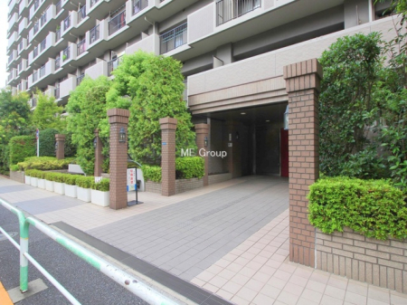 �G���g�����X -