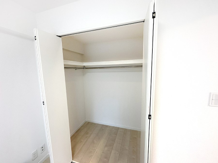 ���[ �����Ղ�̎��[�X�y�[�X�ł��ł��Z��Ԃ��X�b�L���ۂĂ���