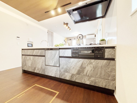 �L�b�`�� �L�X�Ƃ����g������̗ǂ��L�b�`���œ��X�̂��������y�����Ȃ肻��