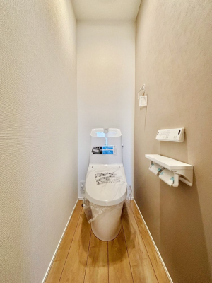 �g�C�� �g�C����1�K��2�K���ꂼ��ɔz�u����Ă��ĂƂĂ��֗��ł��B 