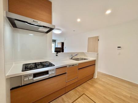 �L�b�`�� ���������Ȃ���ł����Ƒ��Ƃ̉�b���y���߂�ΖʃL�b�`���@