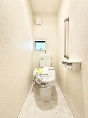 �g�C�� �g�C���͈��S�̂Q�ӏ��I���̃o�^�o�^������S�ł��B 