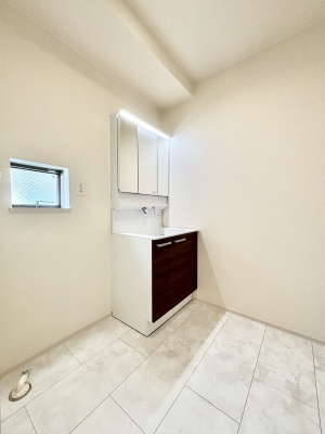 ���ʑ�E���ʏ� ���邢���ʏ��͖����̐g�x�x���y�����ł����Ⴂ�����ł��B