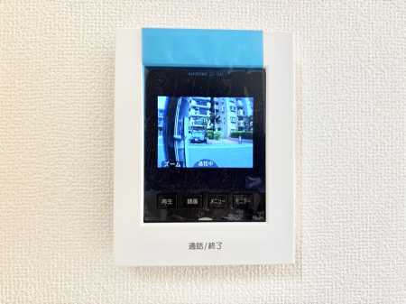 ���̑����� TV���j�^�[�t�C���^�[�t�H�����t���Ă��ăZ�L�����e�B�[��