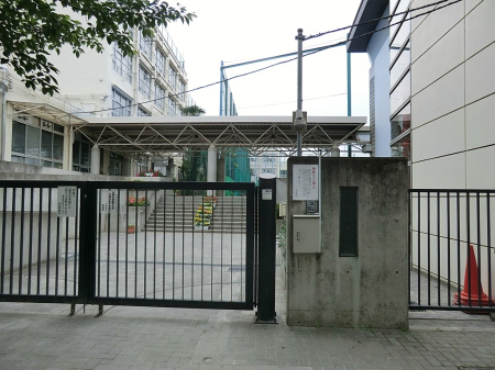 ���ӊ� ���w�Z 850m �V�h�旧������񒆊w�Z