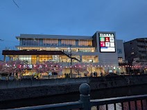 ���ӊ� �X�[�p�[ 400m ���C�t�r�G�����c�X