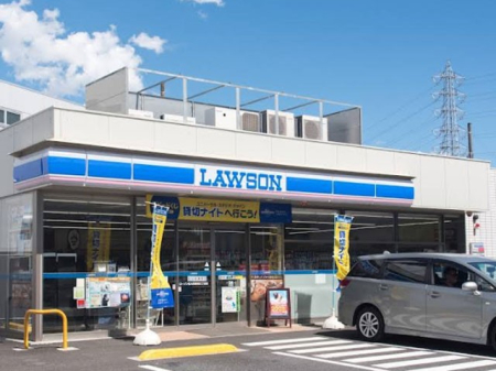 ���ӊ� �R���r�j 300m ���[�\�� ����a�V�x�O���ړX