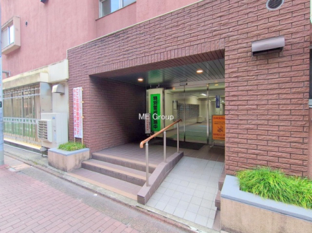 �G���g�����X -