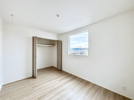 �q������ �q�������ɂ��������߂Ȏ��[�X�y�[�X�����Ղ�̋���