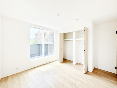 ���ӊ� �h���b�O�X�g�A 600m �T���h���b�O ����ؓX