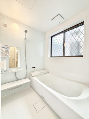 ���� ����̔�����₷��؂ȃo�X�^�C���B�������Ƃ����C���y����Ŕ����Ƃ肽���ł��ˁI  