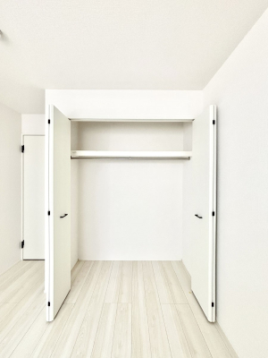 ���[ �����Ղ�̎��[�X�y�[�X�ŉ��K�ɕ�点���� 