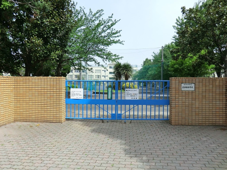 ���ӊ� ���w�Z 650m �k���쒆�w�Z