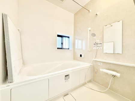 ���� ����̔�������Ă���閾�邢�������̂���o�X���[��