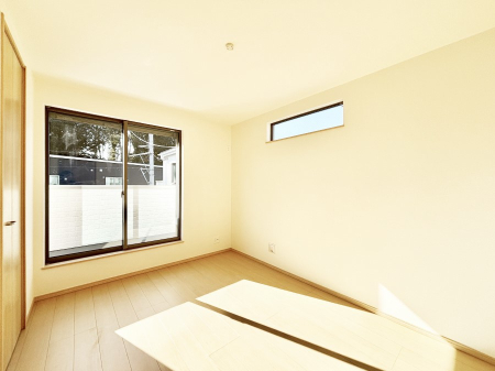 ���̑����� �o���R�j�[���J�������v���X���Ă����m��