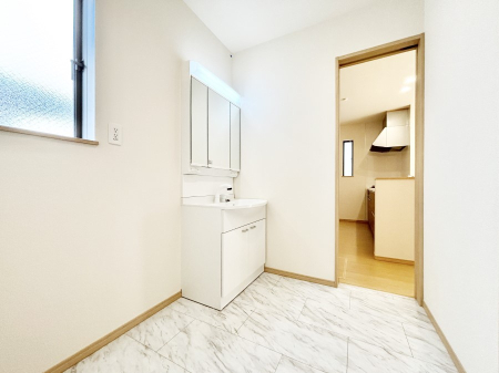 ���̑� �L�b�`���Ƃ̓������l�����������W���݌v�ŖZ�������Ԃ̉Ǝ������N���N