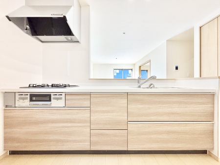 �L�b�`�� �������������I�ɁA�y�����I�V�X�e���L�b�`��