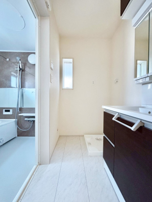 ���̑� ���������Ă���̂Ŏ��C�̑����ꏊ�ł����C���\���s���܂��B�����̐g�x�x���C�����ǂ��I