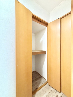 ���̑����� �L�����[�B�|�������G�߂̏��������[���邱�Ƃ��ł��܂��B