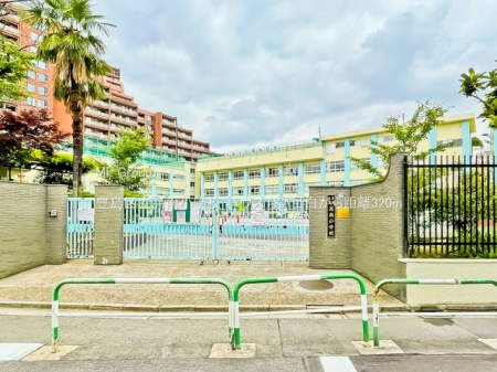 ���ӊ� ���w�Z 320m �L���旧���쏬�w�Z