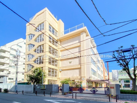 ���ӊ� ���w�Z 970m �䓌�旧�󑐒��w�Z