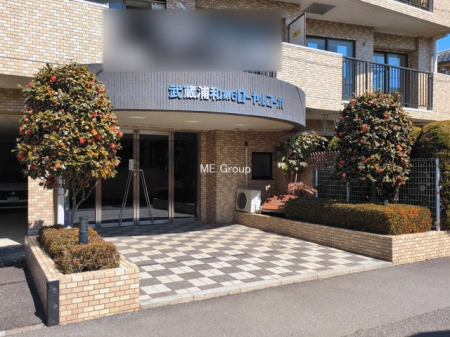 �G���g�����X -