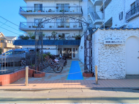 �G���g�����X -