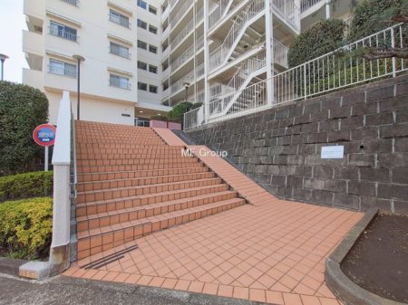 �G���g�����X -