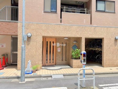 �G���g�����X -