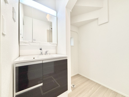 ���̑� �L�X�Ƃ�Ƃ�̂��郉���h���[�X�y�[�X�B  