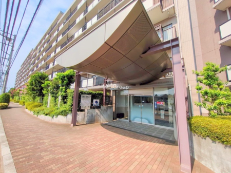 �G���g�����X -